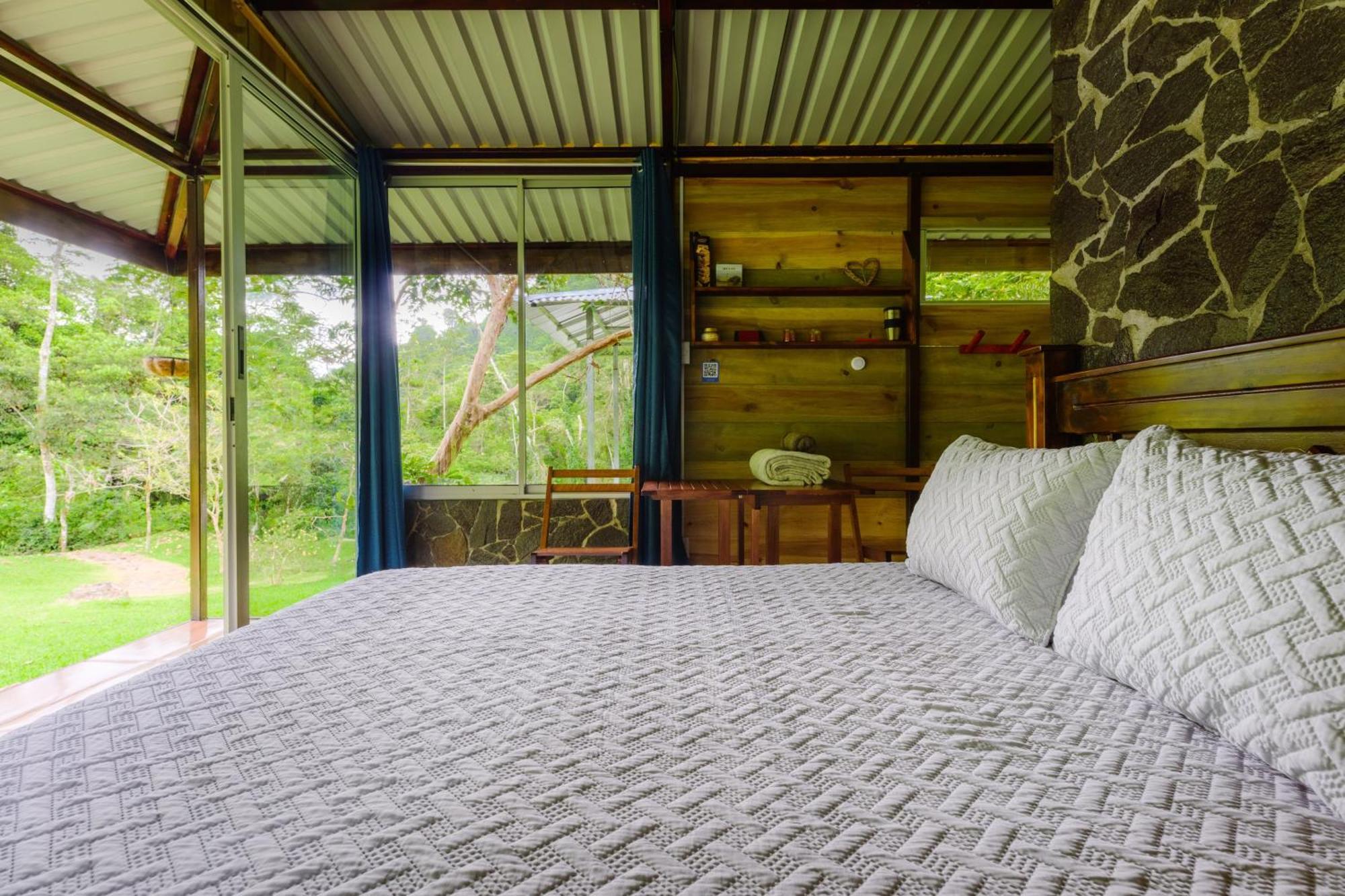 Hotel Rivel - Restaurant & Nature Retreat Turrialba Exteriör bild