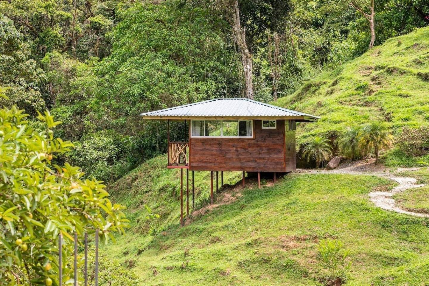 Hotel Rivel - Restaurant & Nature Retreat Turrialba Exteriör bild
