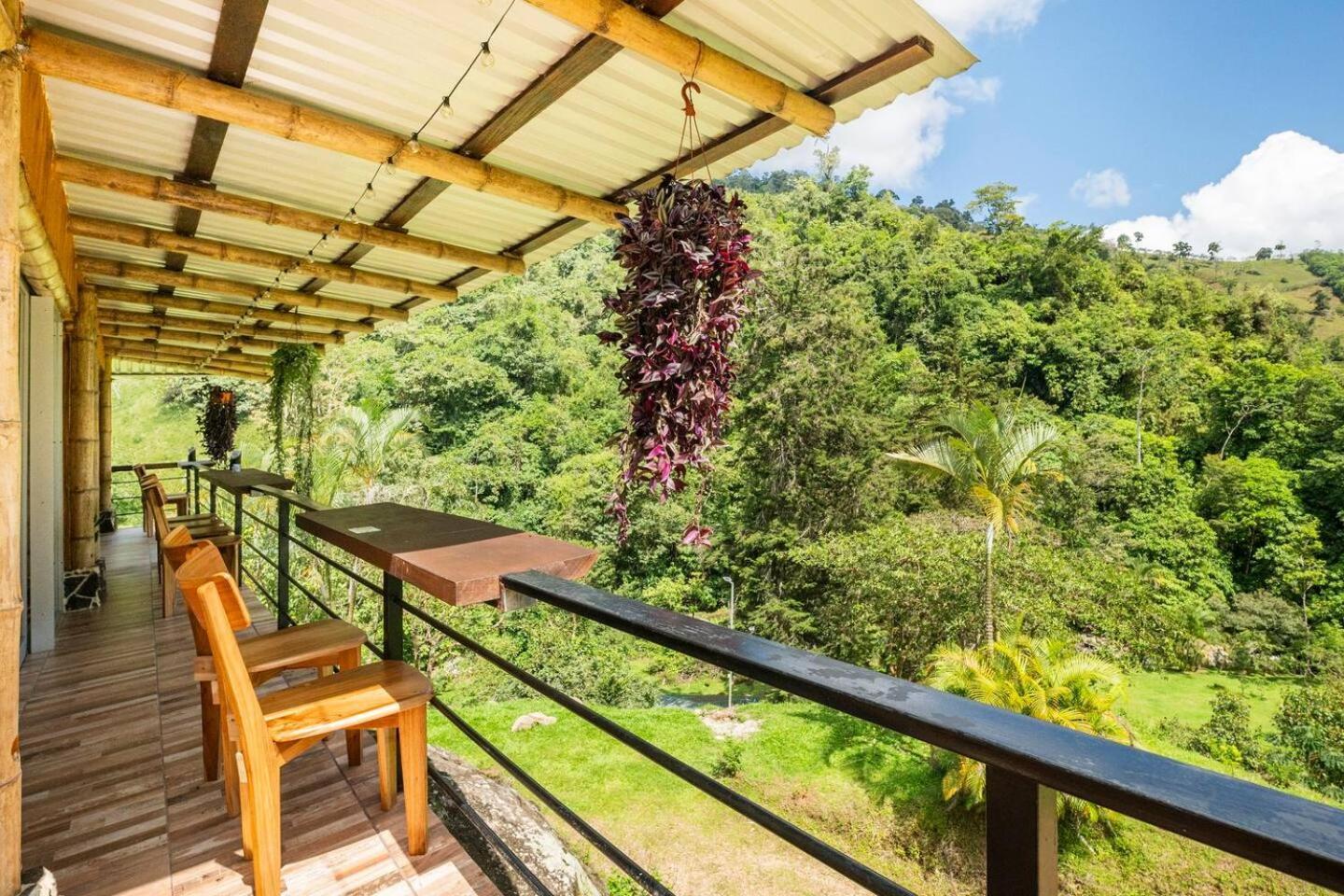 Hotel Rivel - Restaurant & Nature Retreat Turrialba Exteriör bild