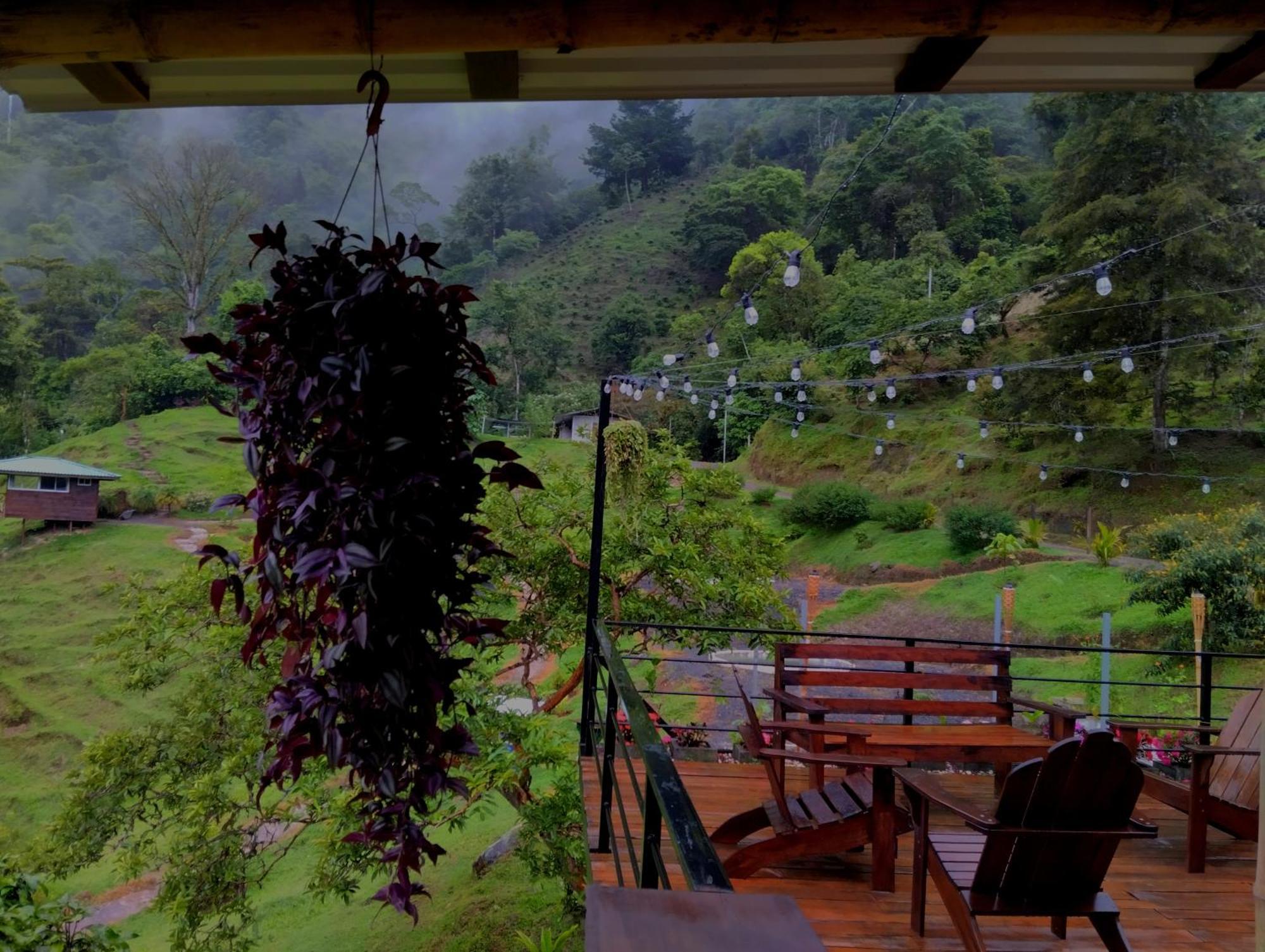 Hotel Rivel - Restaurant & Nature Retreat Turrialba Exteriör bild